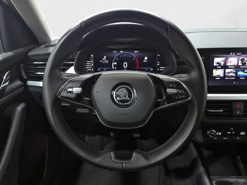 Skoda Kamiq 1.0 TSI 70kW (95CV) Emotion Segunda mano