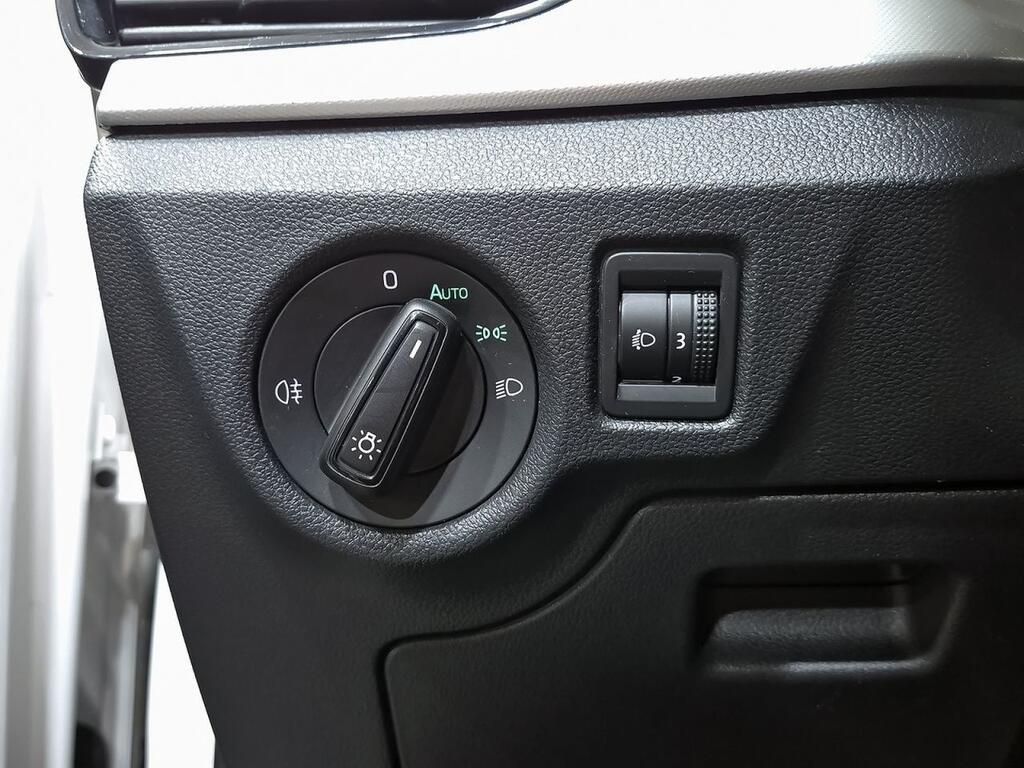 Skoda Kamiq 1.0 TSI 70kW (95CV) Emotion Segunda mano