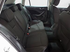 Skoda Kamiq 1.0 TSI 70kW (95CV) Emotion 6