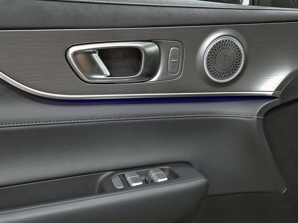 Ebro S800 1.5 TGDI PHEV Premium E-CVT 14