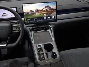 Ebro S800 1.5 TGDI PHEV Premium E-CVT 28