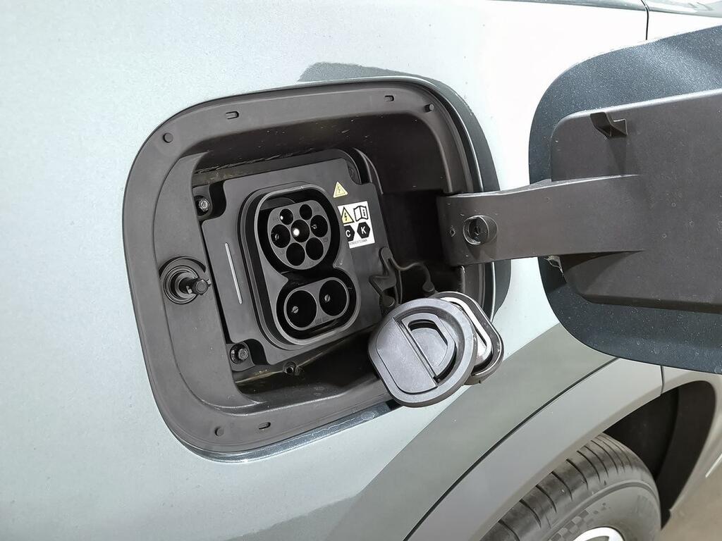 Ebro S800 1.5 TGDI PHEV Premium E-CVT 34