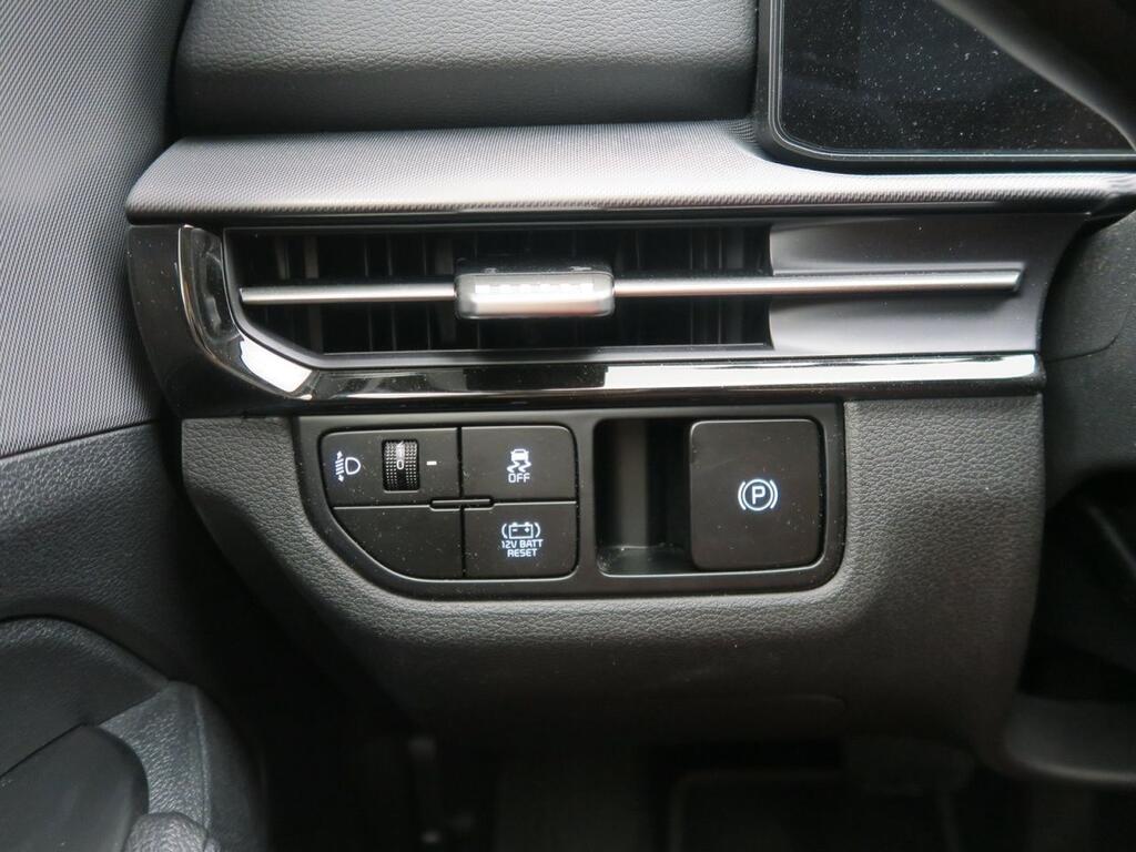Kia Sportage SUV 1.6 T-GDI HEV DRIVE AUTO 239 5P Segunda mano