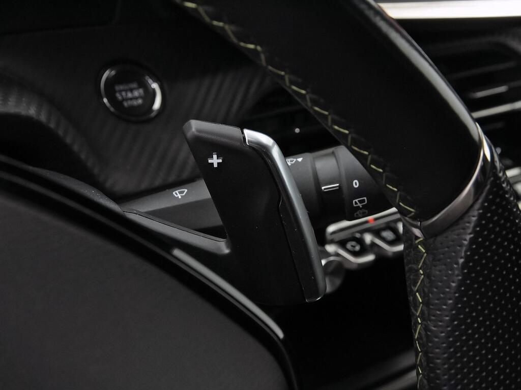 Peugeot 2008 GT BlueHDI 130 S&S EAT8 Segunda mano