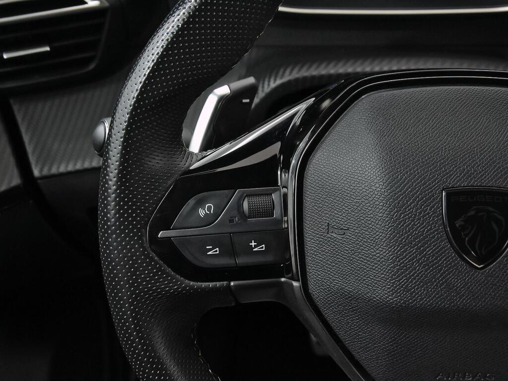 Peugeot 2008 GT BlueHDI 130 S&S EAT8 Segunda mano