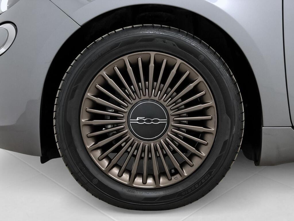 Fiat 500 Action Hb 185km 70kW (95CV) 11
