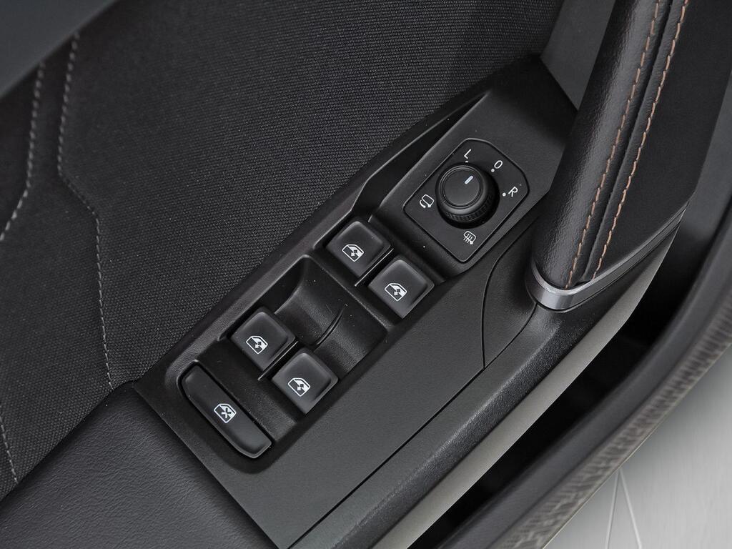 CUPRA León 1.5 eTSI 110kW (150CV) DSG Segunda mano