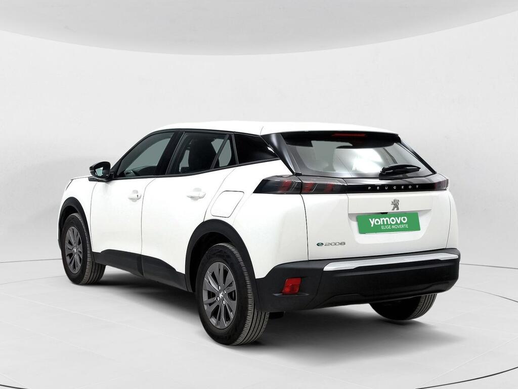 Peugeot 2008 Eléctrico Active Pack 136 (100kW) Segunda mano