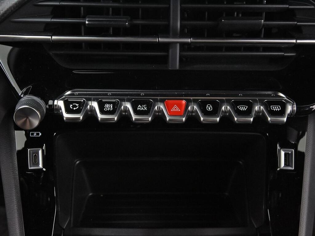 Peugeot 2008 Eléctrico Active Pack 136 (100kW) Segunda mano