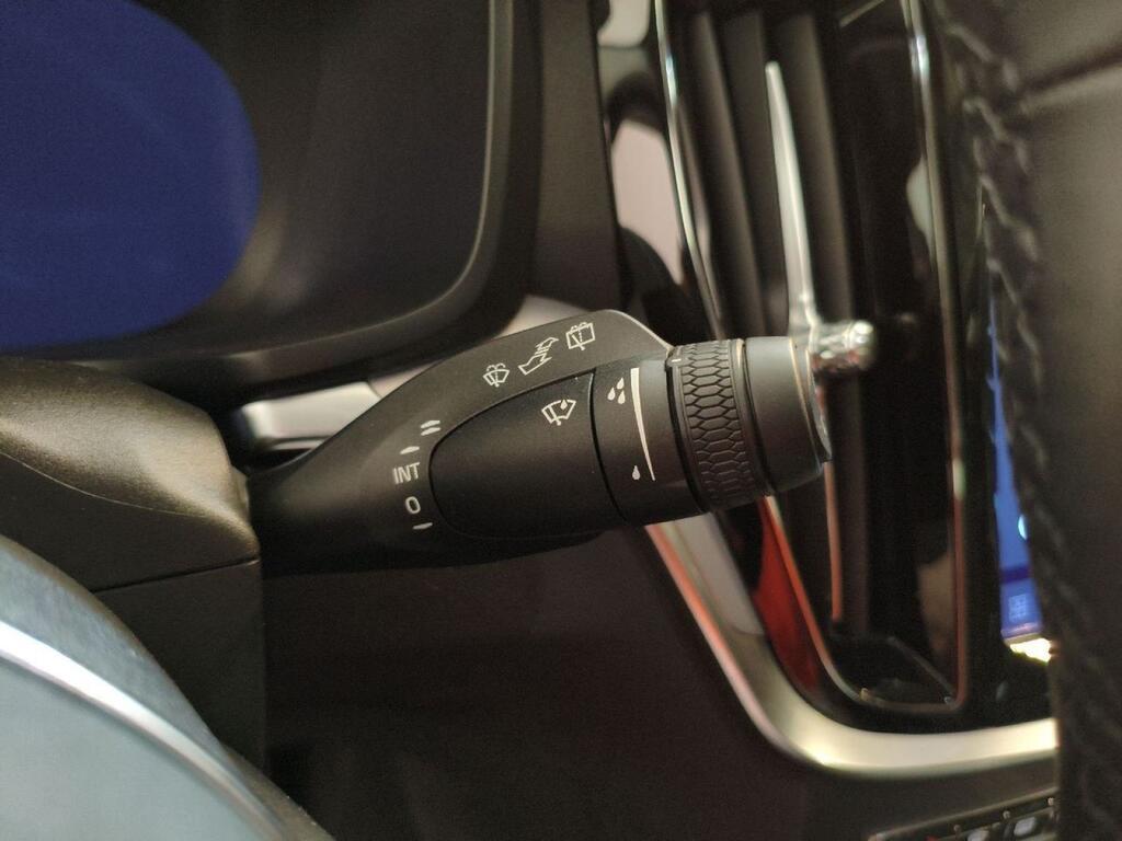 Volvo V60 2.0 B4 (D) Core Auto Segunda mano