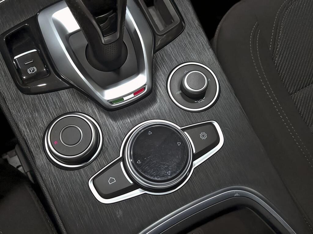 Alfa Romeo Stelvio 2.2 Diesel 118kW (160cv) SUPER RWD Segunda mano