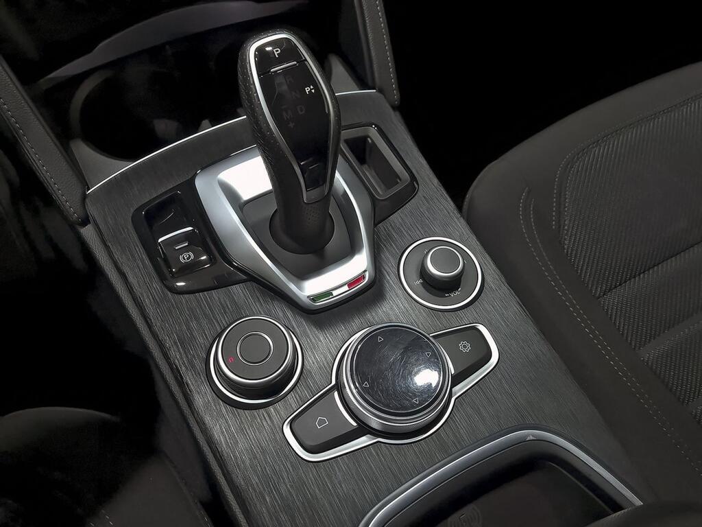 Alfa Romeo Stelvio 2.2 Diesel 118kW (160cv) SUPER RWD Segunda mano