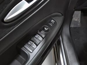Alfa Romeo Stelvio 2.2 Diesel 118kW (160cv) SUPER RWD 11