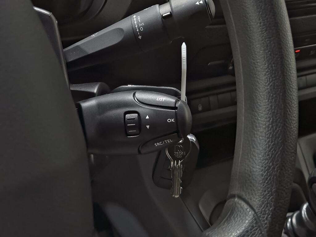 Peugeot Expert EXPERT FURGON 1.5 BLUEHDI 120 S&S STANDARD PRO 4P Segunda mano