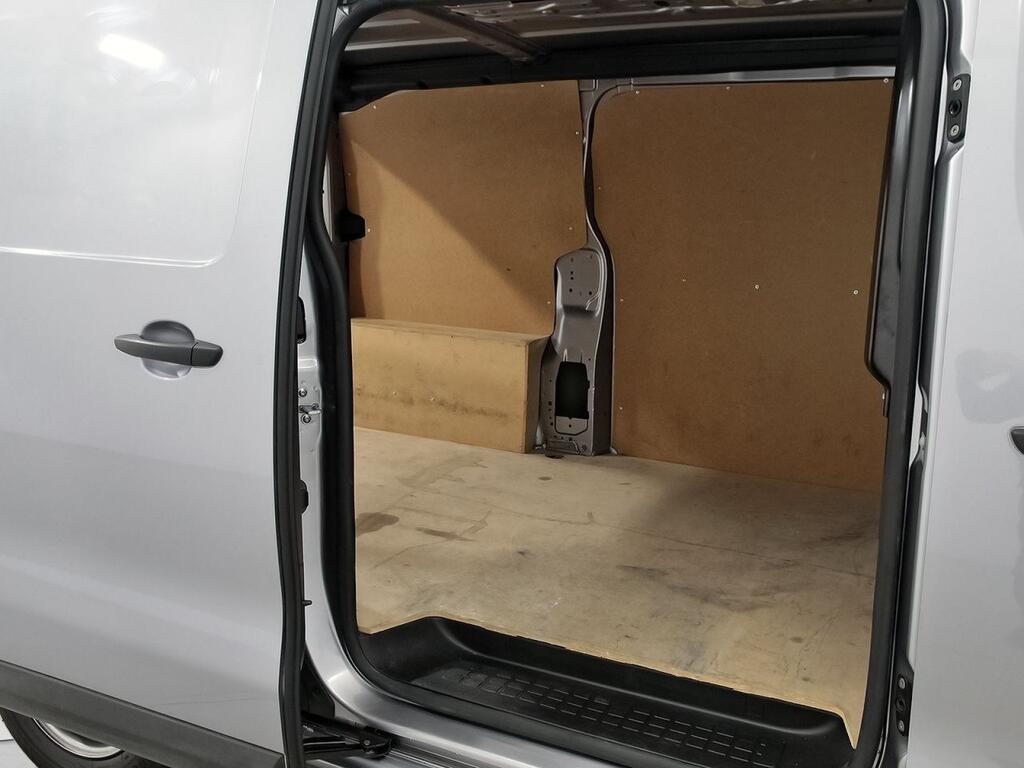 Peugeot Expert FG 1.5 BLUEHDI 120 STANDARD 4P 10