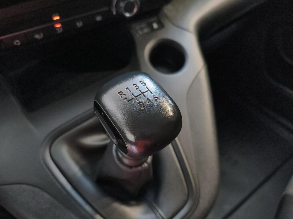 Peugeot Partner FURGON 1.5 BLUEHDI 100 PRO STANDARD 3P 600KGS Segunda mano