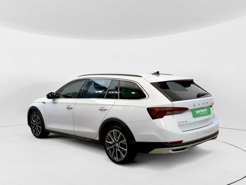 Skoda Octavia Combi 2.0 TDI 147kW(200CV) DSG 4x4 Scout Segunda mano