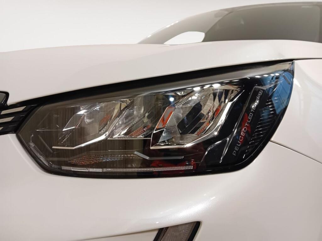 Peugeot 2008 Allure Pack BlueHDI 130 S&S EAT8 Segunda mano
