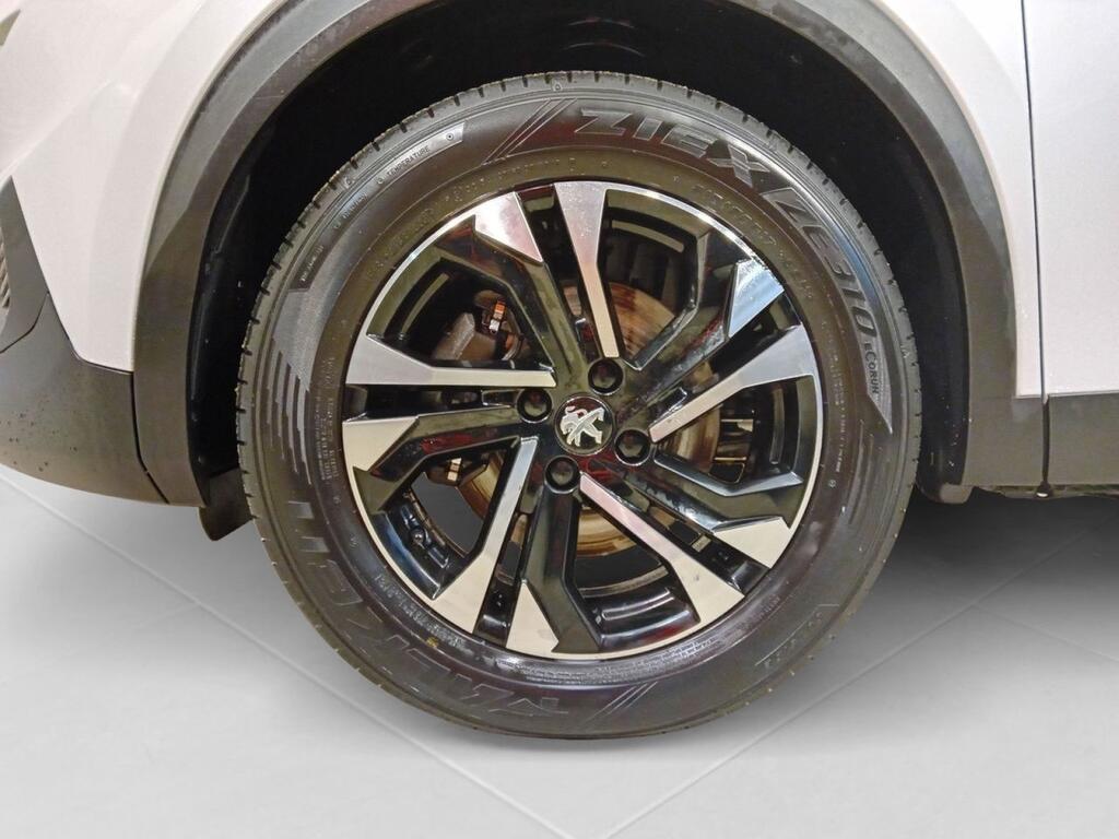 Peugeot 2008 Allure Pack BlueHDI 130 S&S EAT8 Segunda mano