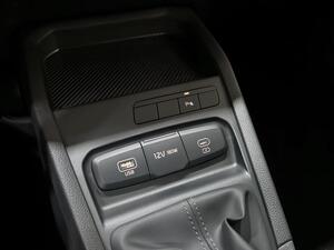 Kia Stonic 1.0 T-GDi 85kW (115CV) MHEV Drive 33