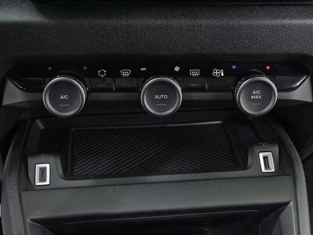 Citroën C4 Hybrid 136 e-DCS6 Plus 28