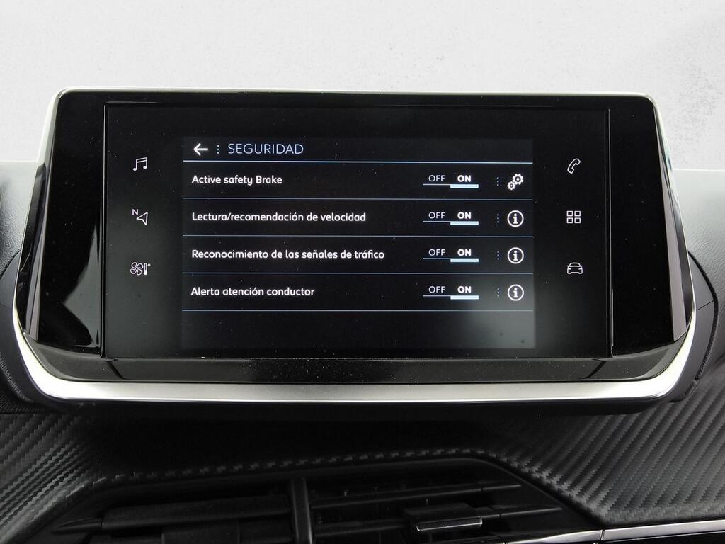 Peugeot 2008 Active Pack Puretech 100 S&S BVM6 Segunda mano