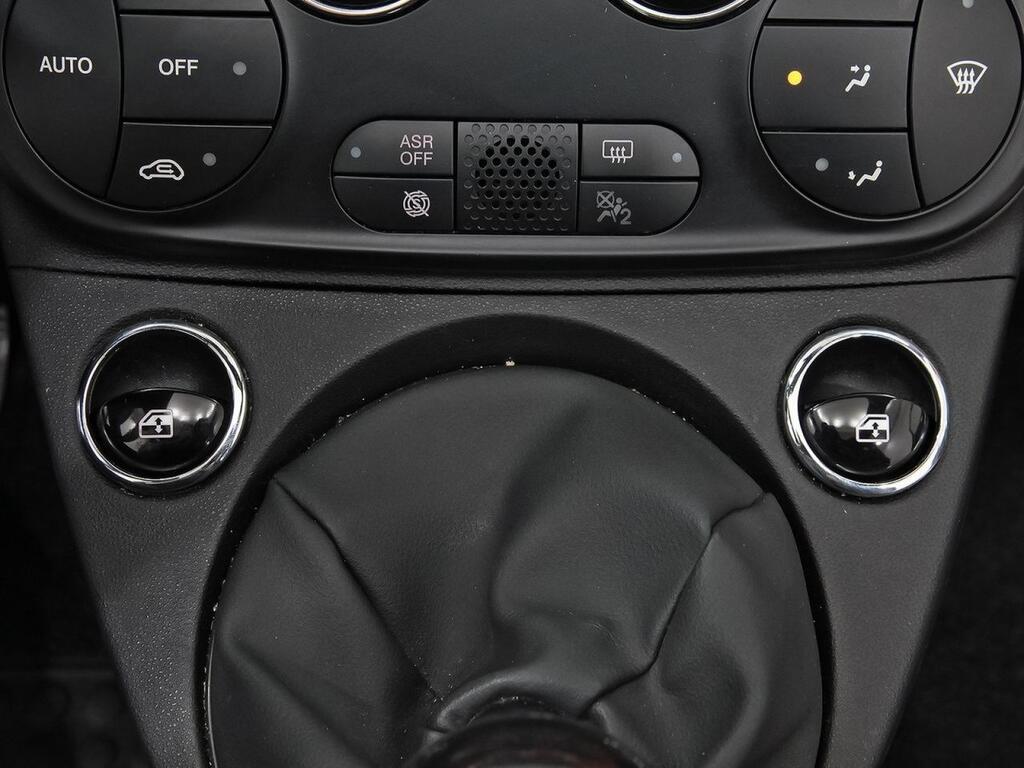 Fiat 500C Dolcevita 1.0 Hybrid 51KW (70 CV) Segunda mano