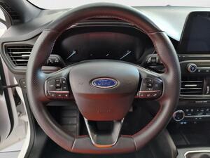 Ford Focus 1.0 Ecoboost MHEV 92kW ST-Line 12