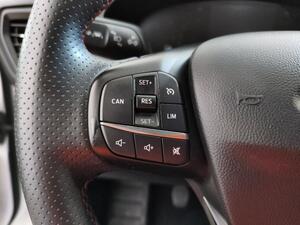 Ford Focus 1.0 Ecoboost MHEV 92kW ST-Line 13