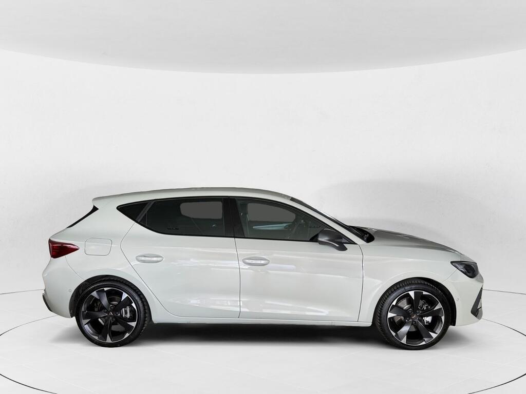 CUPRA León 1.5 TSI e-Hybrid 150W (204CV) DSG Segunda mano