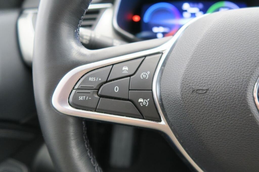 Renault Arkana 1.6 E-TECH ZEN 145 CV 5P Segunda mano
