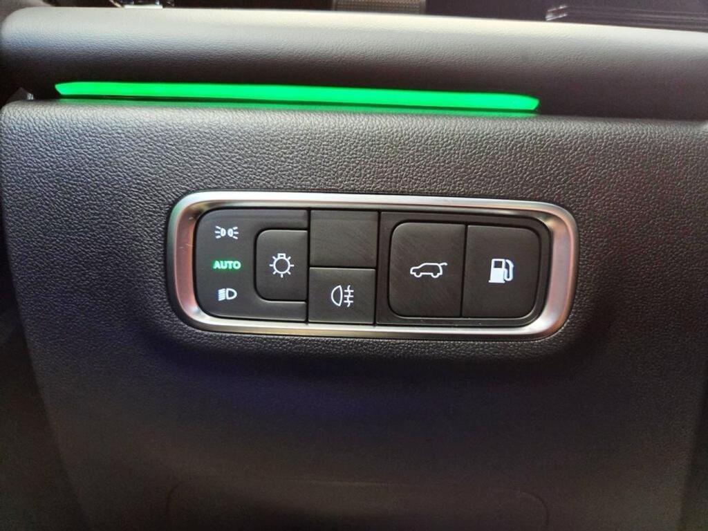 Omoda 7 PREMIUM 1.5 T-GDI SHS-P DHT 279 CV 5P Km0