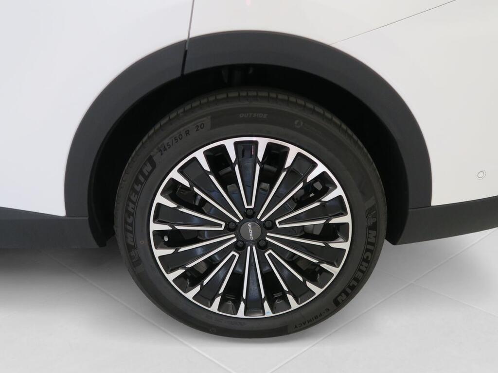 Omoda 9 PREMIUM 1.5 TGDI SHS DHT 537 CV 5P Km0
