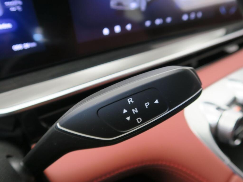 Omoda 9 PREMIUM 1.5 TGDI SHS DHT 537 CV 5P Km0