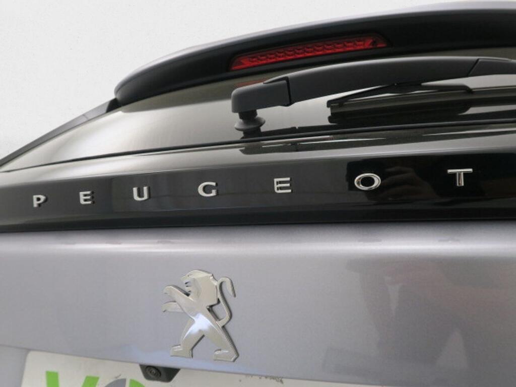 Peugeot 2008 Allure Pack Puretech 100 S&S 6 Vel. MAN Segunda mano