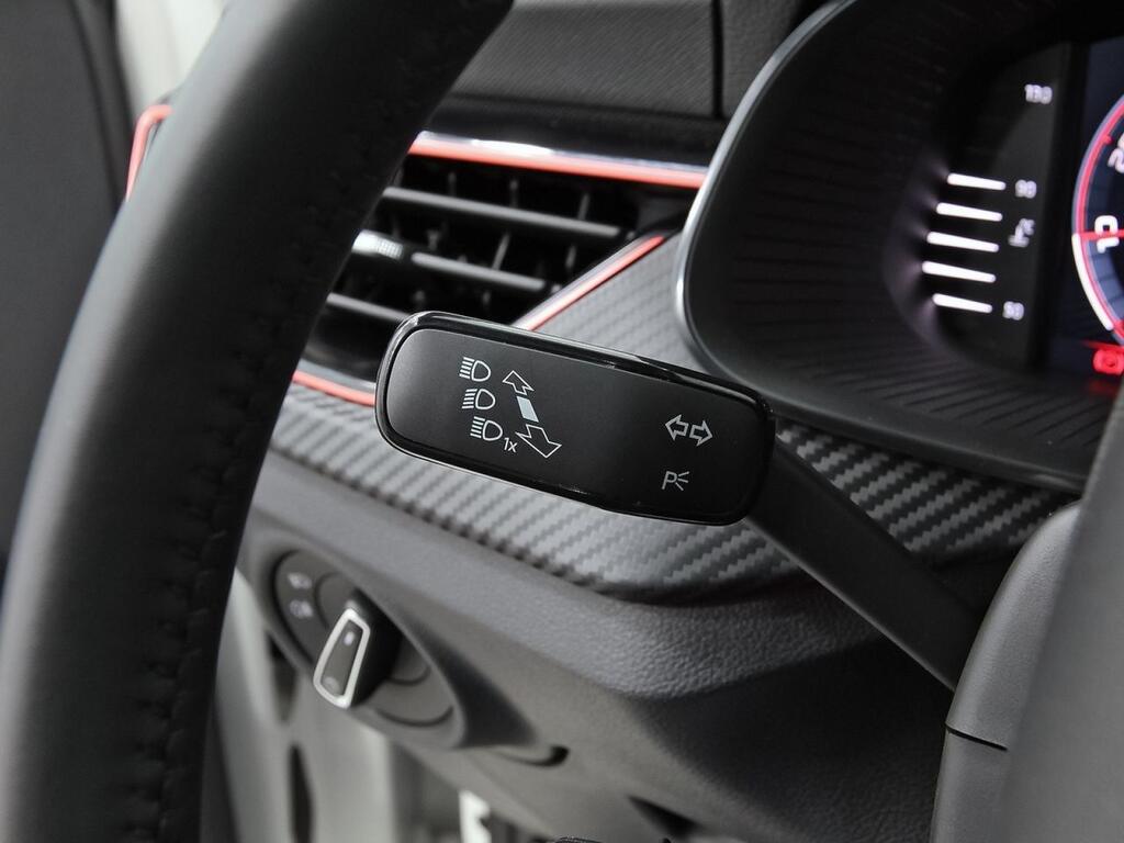 Skoda Kamiq 1.0 TSI 85kW (115CV) DSG MONTE CARLO Segunda mano