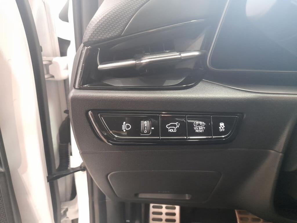 Kia Niro 1.6 GDi HEV 95kW (129CV) Emotion Segunda mano