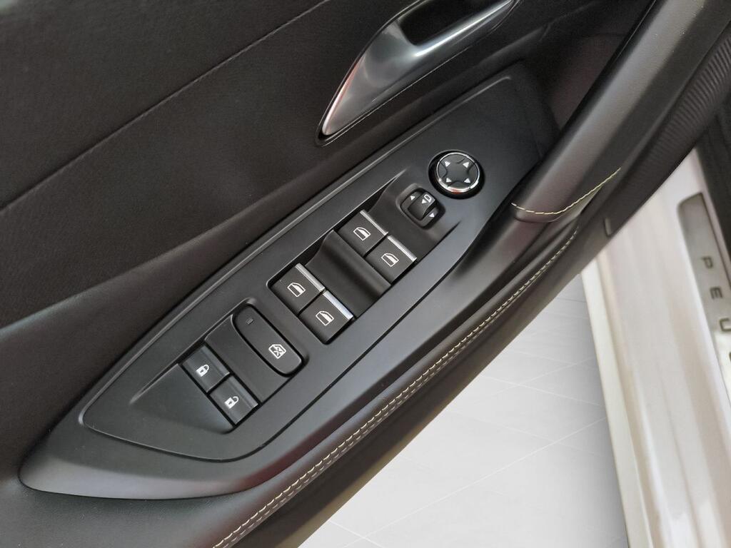 Peugeot 308 SW GT BlueHDi 130 S&S EAT8 Segunda mano