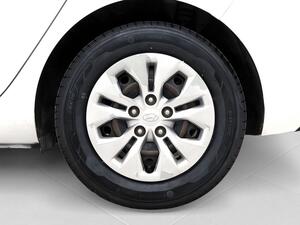 Hyundai i30 1.5 DPI Essence 11