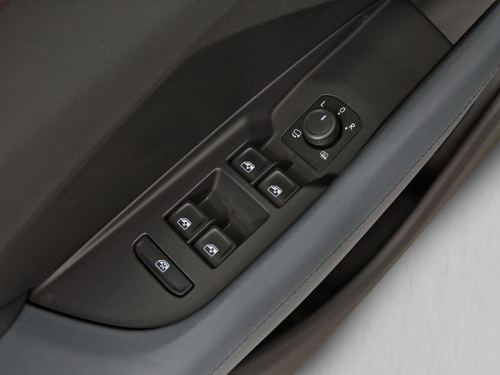 CUPRA Terramar 1.5 TSI e-Hybrid 150kW (204 CV) DSG Segunda mano