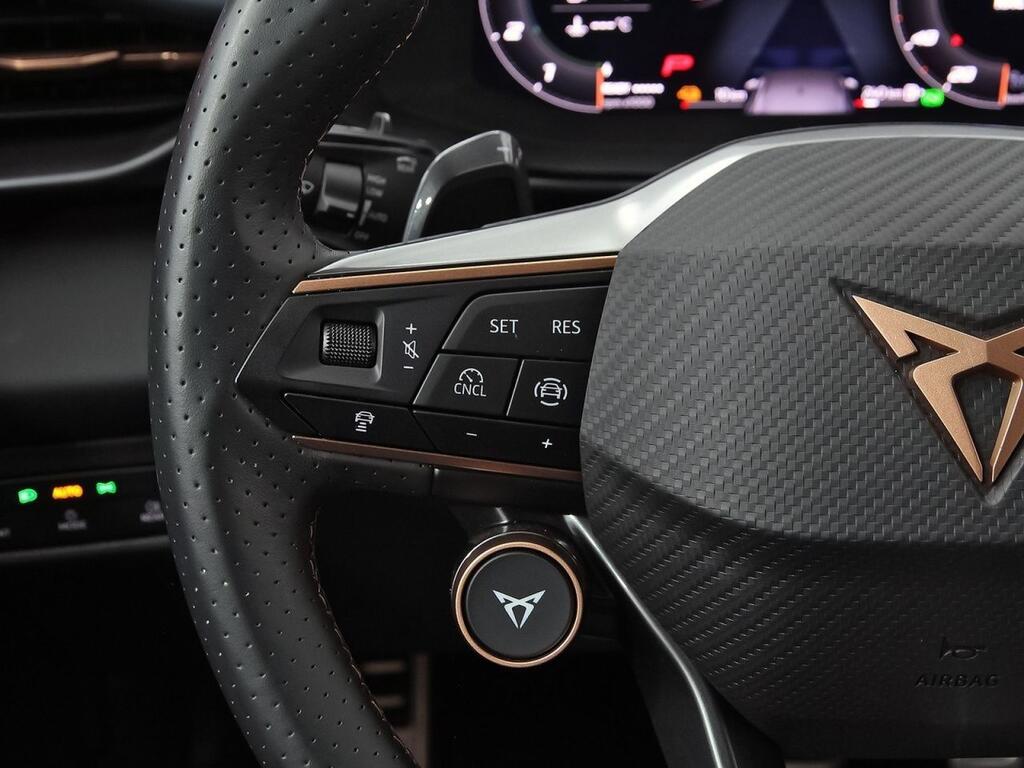 CUPRA Terramar 1.5 TSI e-Hybrid 150kW (204 CV) DSG Segunda mano