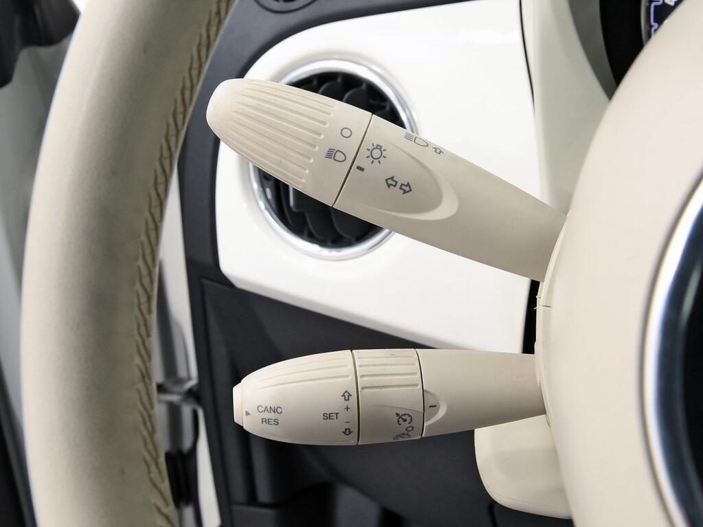 Fiat 500 Dolcevita 1.0 Hybrid 51KW (70 CV) Segunda mano