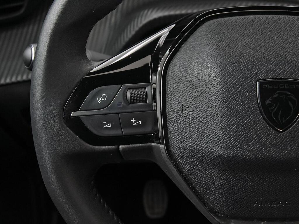 Peugeot 2008 Allure Puretech 100 S&S 6 Vel. MAN Segunda mano
