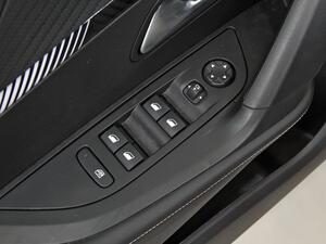 Peugeot 2008 Allure Puretech 100 S&S 6 Vel. MAN 13