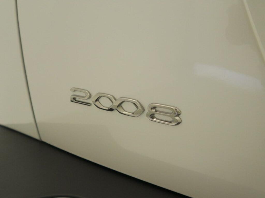 Peugeot 2008 Allure Pack Puretech 100 S&S 6 Vel. MAN Segunda mano