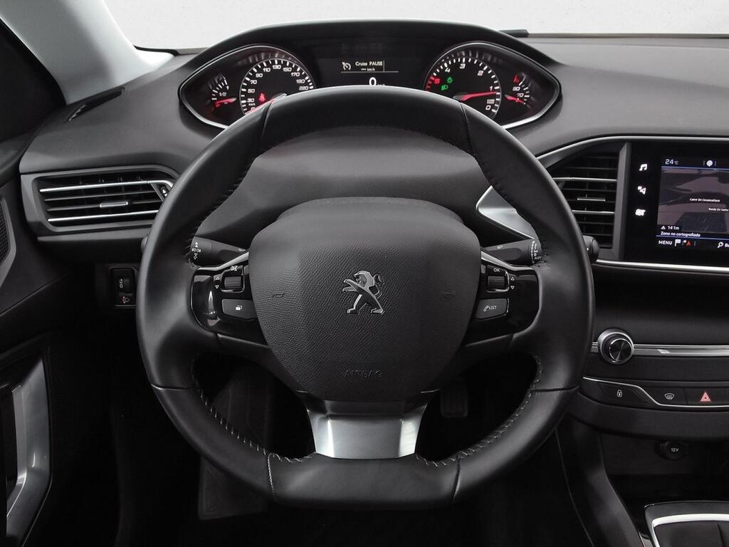 Peugeot 308 SW Active Pack BlueHDi 130 S&S Segunda mano