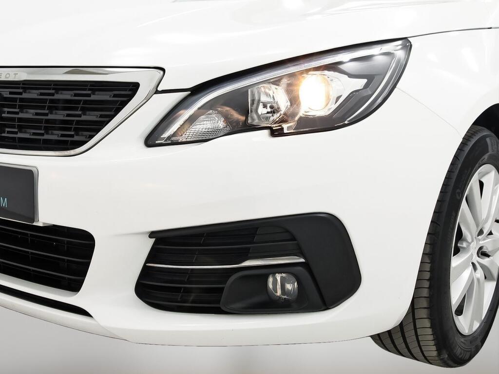 Peugeot 308 SW Active Pack BlueHDi 130 S&S Segunda mano