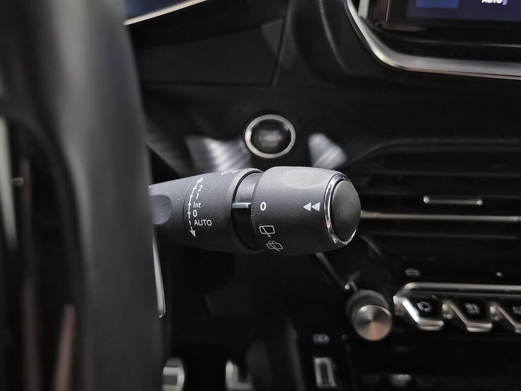 Peugeot 2008 GT BlueHDI 130 S&S EAT8 Segunda mano