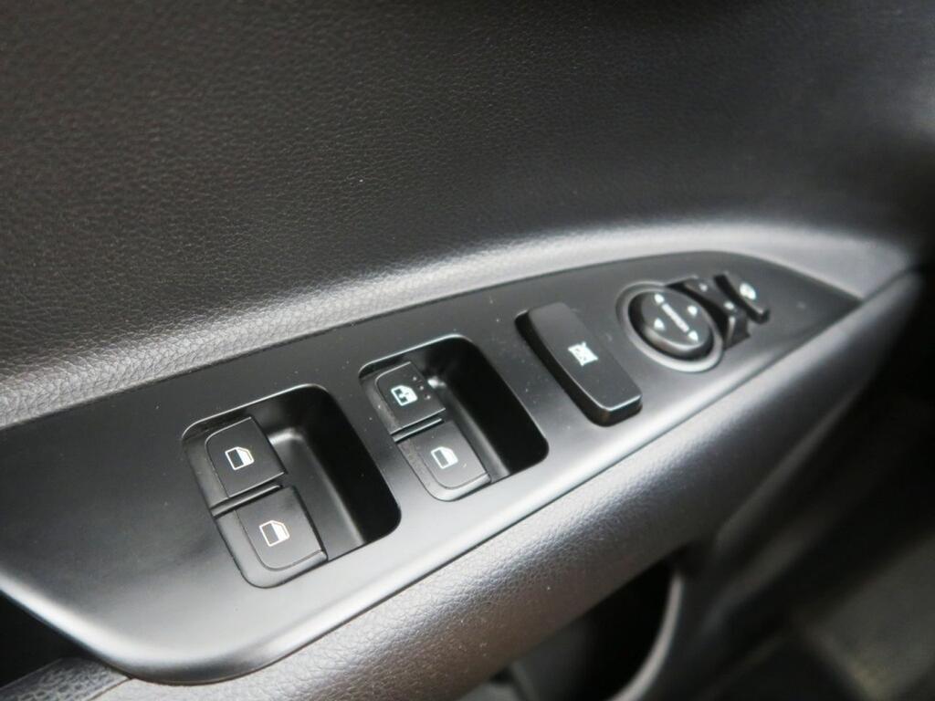 Kia Rio Berlina 1.2 DPI DRIVE 84 5P 20