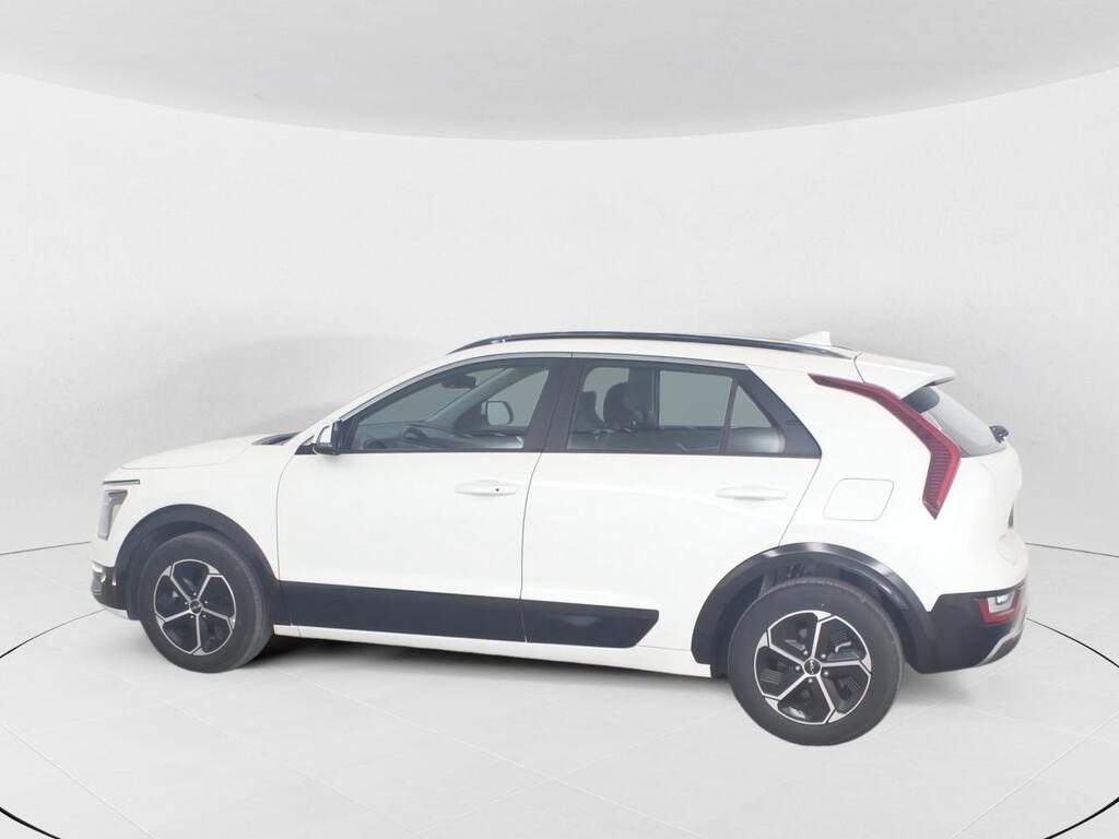 Kia Niro Berlina 1.6 GDI HEV DRIVE 129 5P Km0